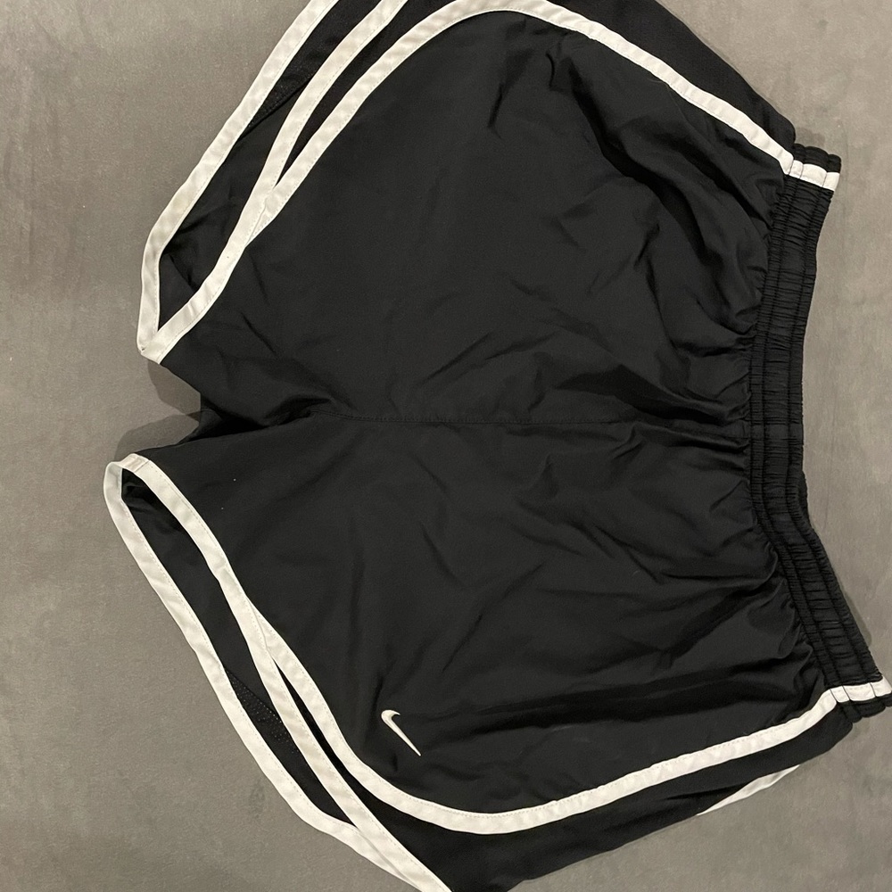 Women’s Small Black Nike shorts
